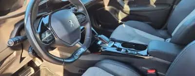 Vendo Peugeot e-2008 2020 - 17450 EUR, 154779 km - AUTO.MOTO.pt