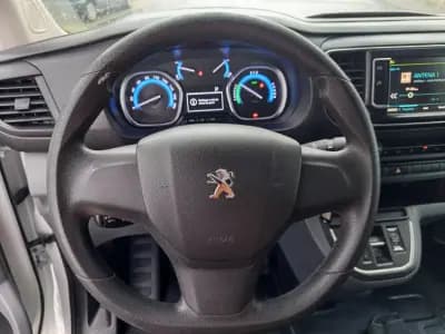 Sell Peugeot e-Expert 2021 - 17990 EUR, 38300 km - AUTO.MOTO.pt