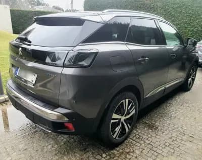 Vendo Peugeot 3008 2023 - 28890 EUR, 27600 km - AUTO.MOTO.pt