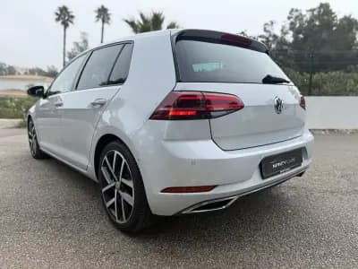 Vendo Volkswagen Golf 2018 - 17999 EUR, 200000 km - AUTO.MOTO.pt