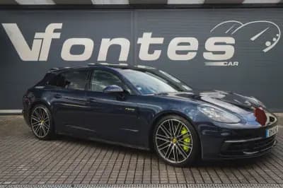 Sell Porsche Panamera Sport Turismo 2019 - 69880 EUR, 97640 km - AUTO.MOTO.pt