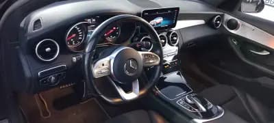 Vendo Mercedes-Benz C 300e 2021 - 31900 EUR, 150000 km - AUTO.MOTO.pt