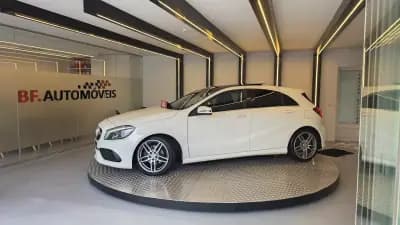 Vendo Mercedes-Benz A 200 2016 - 19950 EUR, 229807 km - AUTO.MOTO.pt