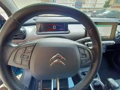Vendo Citroën C4 Cactus 2018 - 13250 EUR, 122980 km - AUTO.MOTO.pt