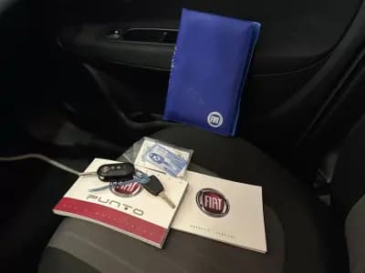 Vendo Fiat Punto 2017 - 7950 EUR, 77357 km - AUTO.MOTO.pt