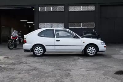 Vendo Toyota Corolla 1994 - 3999 EUR, 339582 km - AUTO.MOTO.pt