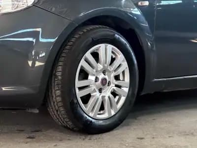 Vendo Fiat Punto 2013 - 6500 EUR, 134945 km - AUTO.MOTO.pt