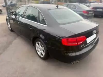 Vendo Audi A4 2011 - 13250 EUR, 222347 km - AUTO.MOTO.pt