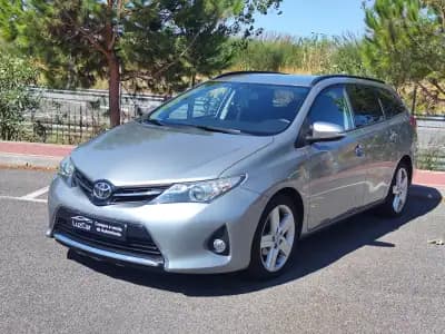 Vendo Toyota Auris Touring Sports 2015 - 12980 EUR, 229000 km - AUTO.MOTO.pt