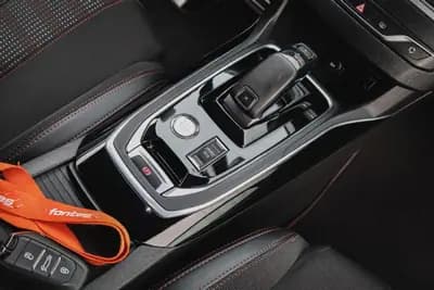 Sell Peugeot 308 SW 2018 - 13980 EUR, 79660 km - AUTO.MOTO.pt