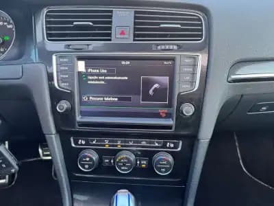 Vendo Volkswagen Golf 2015 - 16900 EUR, 139035 km - AUTO.MOTO.pt
