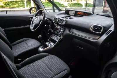 Sell Citroën C3 Picasso 2017 - 7750 EUR, 86402 km - AUTO.MOTO.pt