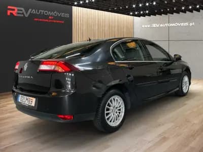 Vendo Renault Laguna 2011 - 5950 EUR, 215000 km - AUTO.MOTO.pt
