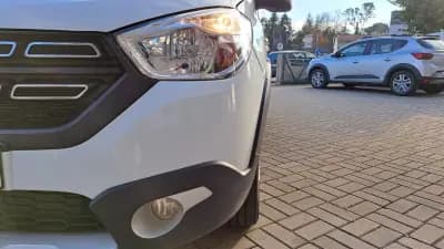 Vendo Dacia Lodgy 2021 - 15900 EUR, 130712 km - AUTO.MOTO.pt