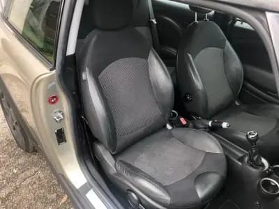 Vendo MINI 2008 - 7999 EUR, 300000 km - AUTO.MOTO.pt