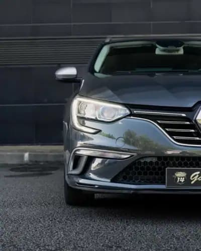 Sell Renault Mégane Sport Tourer 2018 - 15990 EUR, 126740 km - AUTO.MOTO.pt