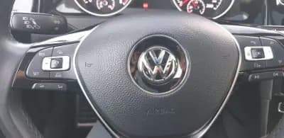 Vendo Volkswagen Golf 2018 - 17990 EUR, 118115 km - AUTO.MOTO.pt