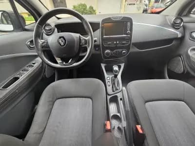 Vendo Renault Zoe 2019 - 7850 EUR, 130850 km - AUTO.MOTO.pt