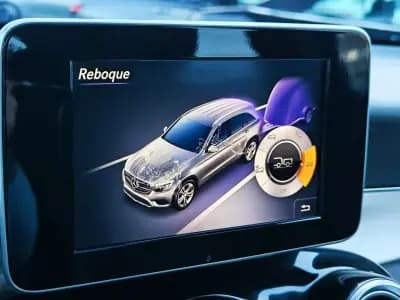 Vendo Mercedes-Benz GLC 220 2018 - 29950 EUR, 198985 km - AUTO.MOTO.pt