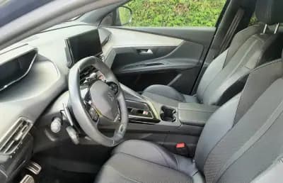 Vendo Peugeot 3008 2023 - 26990 EUR, 44700 km - AUTO.MOTO.pt