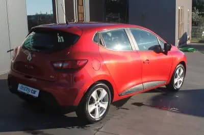 Vendo Renault Clio 2015 - 11500 EUR, 98759 km - AUTO.MOTO.pt