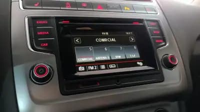 Vendo Volkswagen Polo 2015 - 10500 EUR, 125941 km - AUTO.MOTO.pt