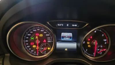 Vendo Mercedes-Benz A 200 2016 - 19950 EUR, 229807 km - AUTO.MOTO.pt