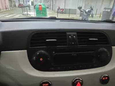 Sell Fiat 500C 2011 - 8999 EUR, 96285 km - AUTO.MOTO.pt