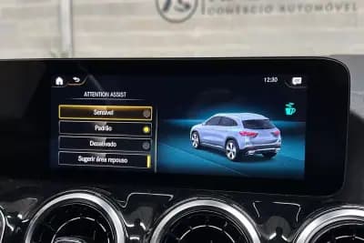 Vendo Mercedes-Benz GLA 250 2022 - 34950 EUR, 58115 km - AUTO.MOTO.pt