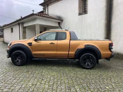 Vendo Ford Ranger 2021 - 35900 EUR, 180000 km - AUTO.MOTO.pt