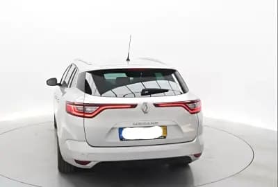 Sell Renault Mégane Sport Tourer 2019 - 13500 EUR, 143305 km - AUTO.MOTO.pt
