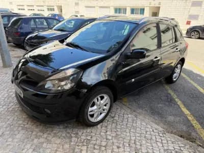 Vendo Renault Clio Break 2008 - 4900 EUR, 215000 km - AUTO.MOTO.pt