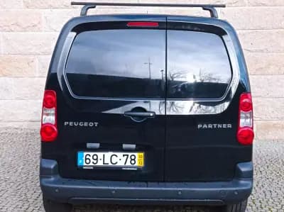 Vendo Peugeot Partner 2010 - 9990 EUR, 117500 km - AUTO.MOTO.pt