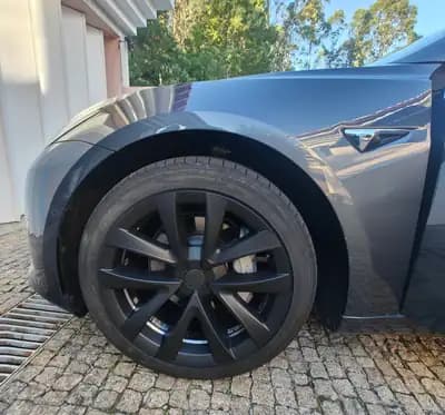 Vendo Tesla Model 3 2020 - 26500 EUR, 111500 km - AUTO.MOTO.pt