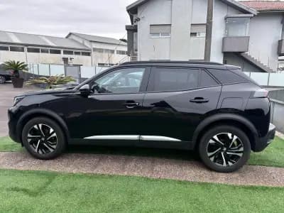 Vendo Peugeot 2008 2021 - 16900 EUR, 130000 km - AUTO.MOTO.pt