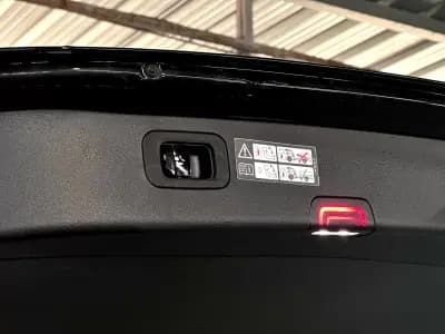 Sell Mercedes-Benz C 300 2023 - 41900 EUR, 69394 km - AUTO.MOTO.pt