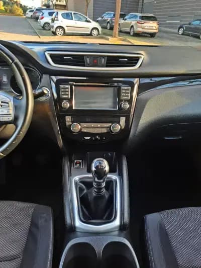 Vendo Nissan Qashqai 2014 - 13700 EUR, 150000 km - AUTO.MOTO.pt