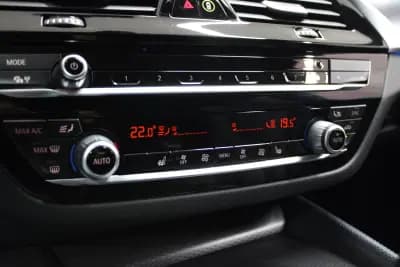 Vendo BMW 530e 2021 - 32990 EUR, 137000 km - AUTO.MOTO.pt