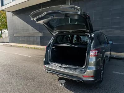 Vendo Ford S-Max 2022 - 34990 EUR, 176600 km - AUTO.MOTO.pt