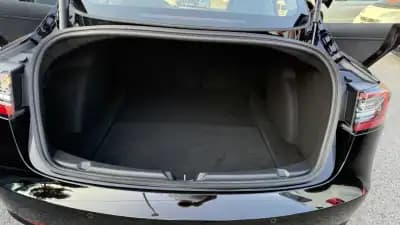 Vendo Tesla Model 3 2022 - 31900 EUR, 57000 km - AUTO.MOTO.pt