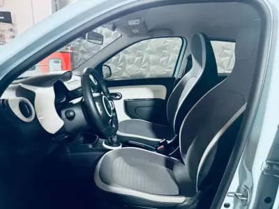 Vendo Renault Twingo 2020 - 12990 EUR, 73071 km - AUTO.MOTO.pt