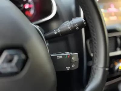 Vendo Renault Clio 2018 - 12500 EUR, 138000 km - AUTO.MOTO.pt