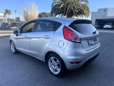 Sell Ford Fiesta 2015 - 11250 EUR, 114547 km - AUTO.MOTO.pt