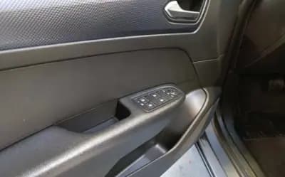 Sell Renault Arkana 2023 - 26990 EUR, 38948 km - AUTO.MOTO.pt