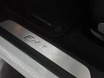 Sell Porsche Panamera 2015 - 43490 EUR, 112611 km - AUTO.MOTO.pt