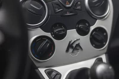 Vendo Ford KA 2015 - 4999 EUR, 174924 km - AUTO.MOTO.pt