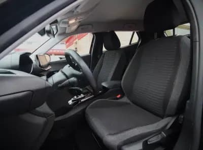 Vendo Peugeot e-2008 2020 - 19450 EUR, 41900 km - AUTO.MOTO.pt