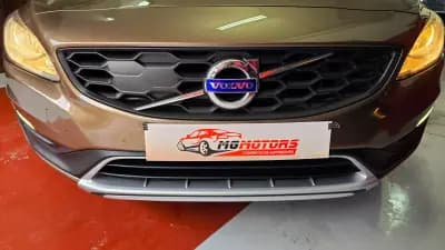 Vendo Volvo V60 Cross Country 2016 - 18180 EUR, 138731 km - AUTO.MOTO.pt