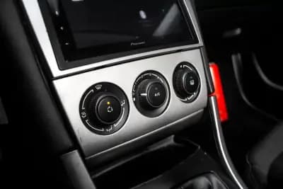 Vendo Peugeot 308 CC 2010 - 10450 EUR, 210184 km - AUTO.MOTO.pt