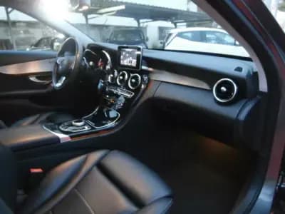 Vendo Mercedes-Benz C 180 2017 - 24900 EUR, 141265 km - AUTO.MOTO.pt